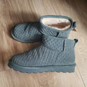 Bearpaw Amy Suede Booties Rain Stain Repellent Blue Haze US 8.5 39